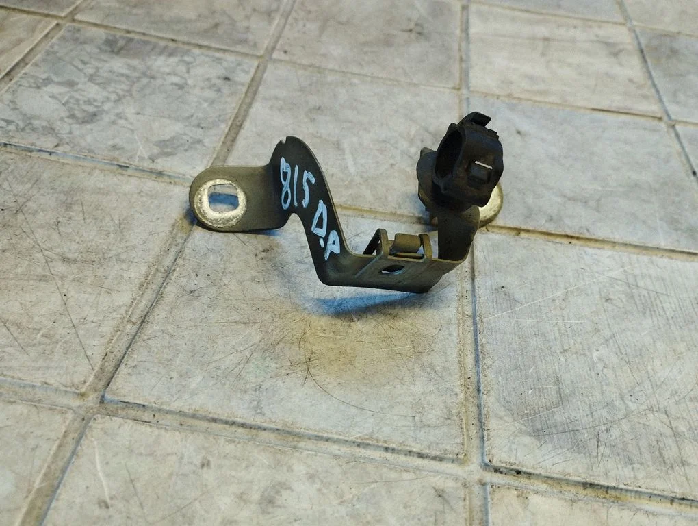 Fender mounting bracket 41357193424