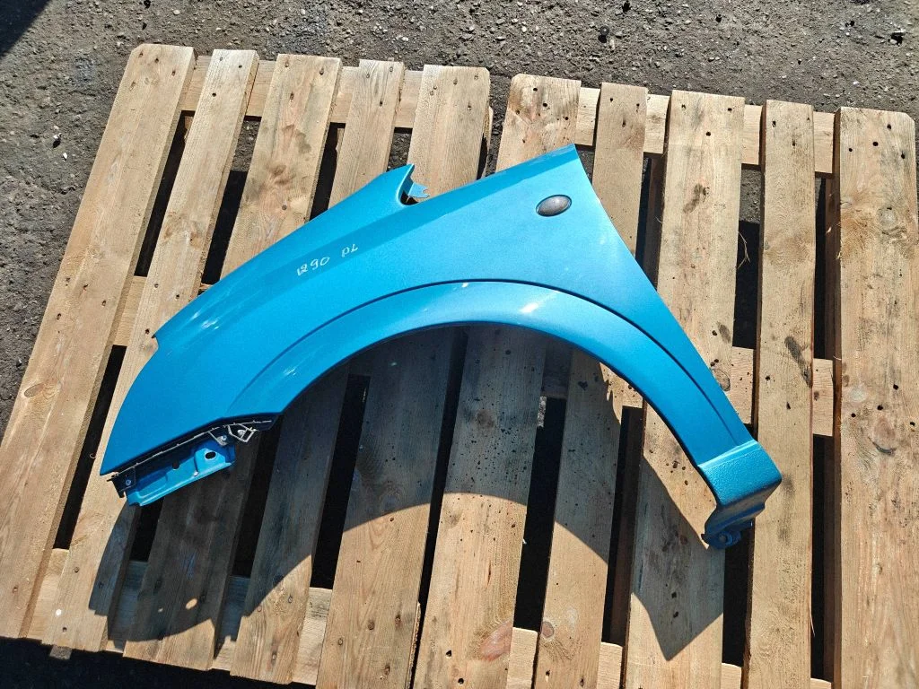 Fender – Opel Meriva A (2003-2010)