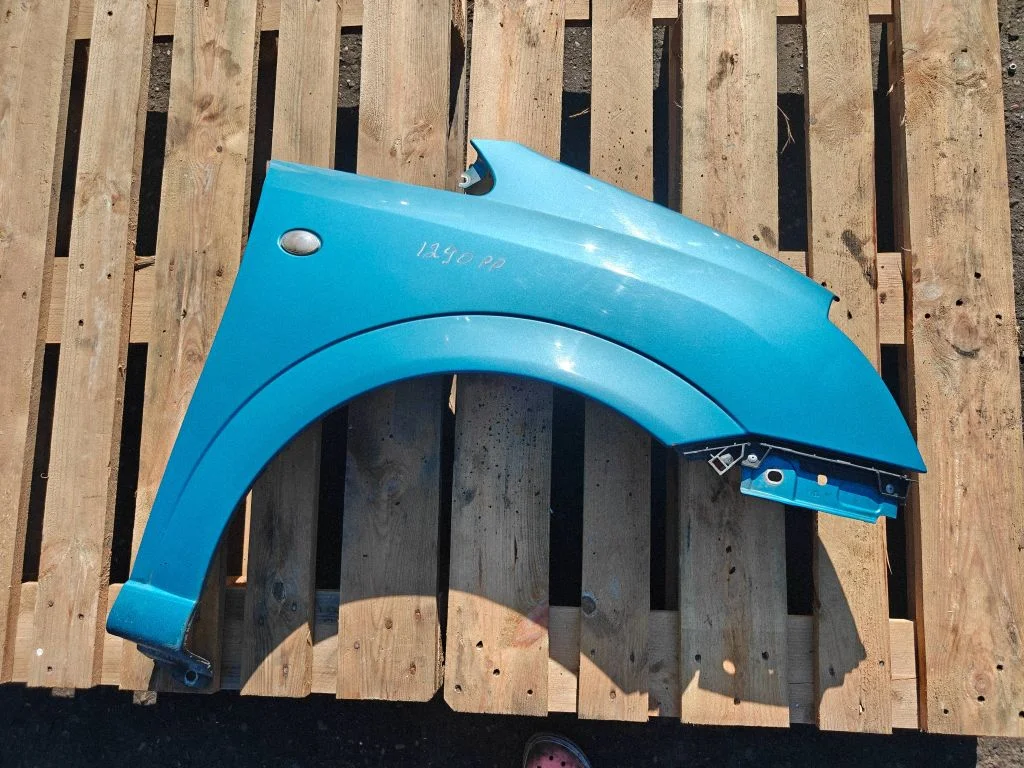 Fender – Opel Meriva A (2003-2010)