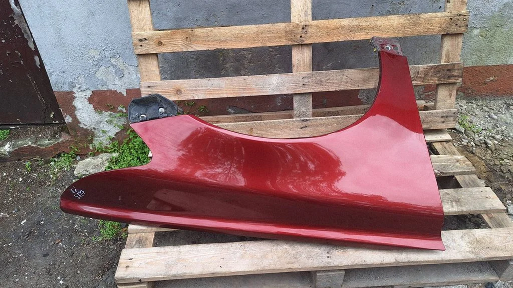 Fender – front right