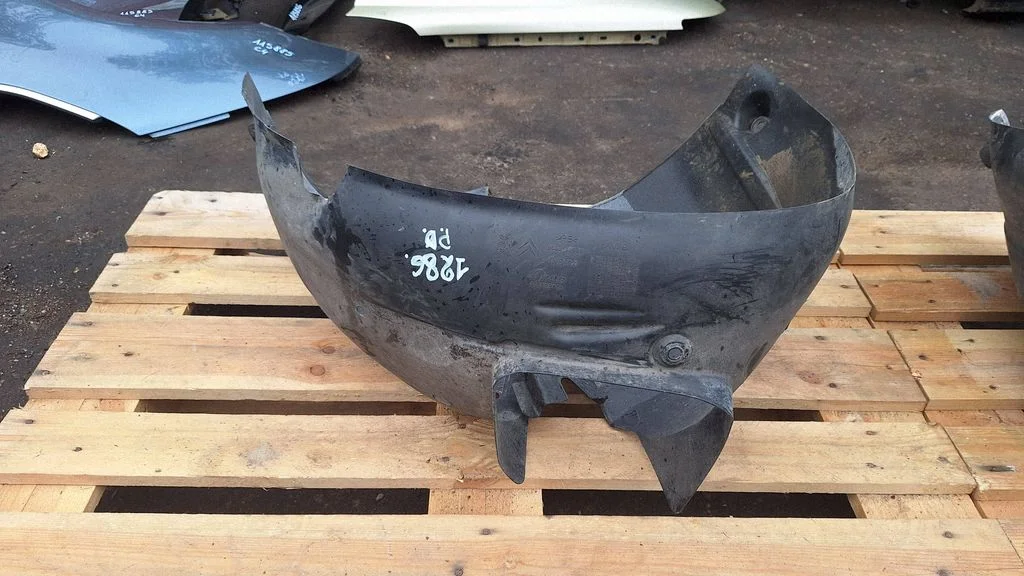 Front wheel arch liner splash guards – Citroen C4 Grand Picasso (2007-2013)