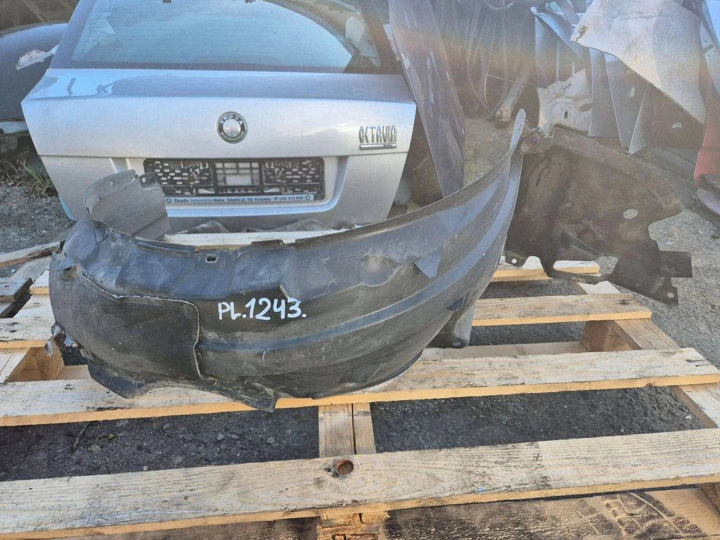 Nadkole przednie – Toyota Corolla Verso AR10 (2004-2009)