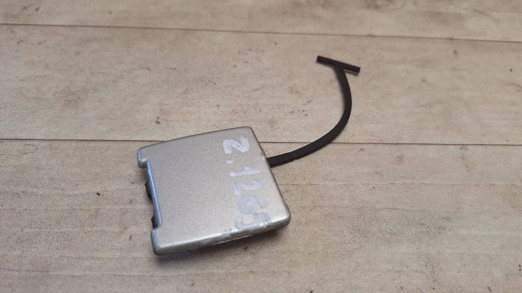 Rear bumper row hook cap/cover 30678001