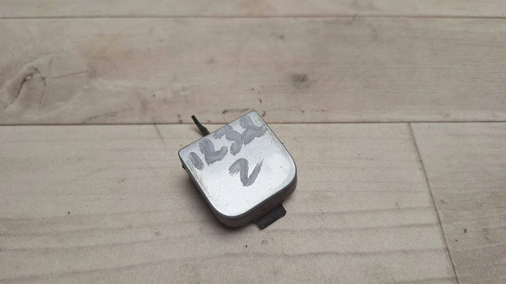 Rear bumper row hook cap/cover 1484722077