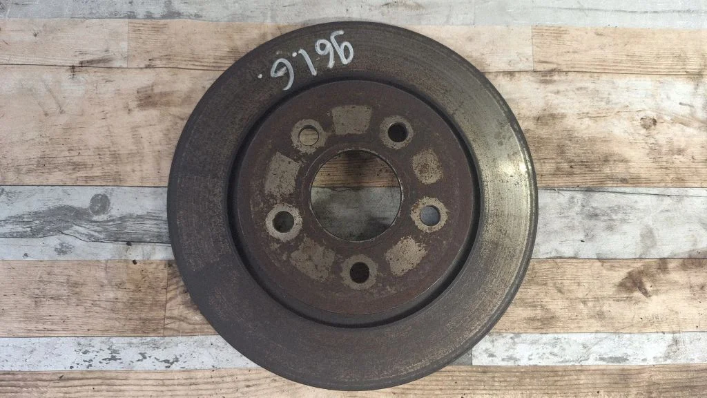 Rear brake disc – rear right