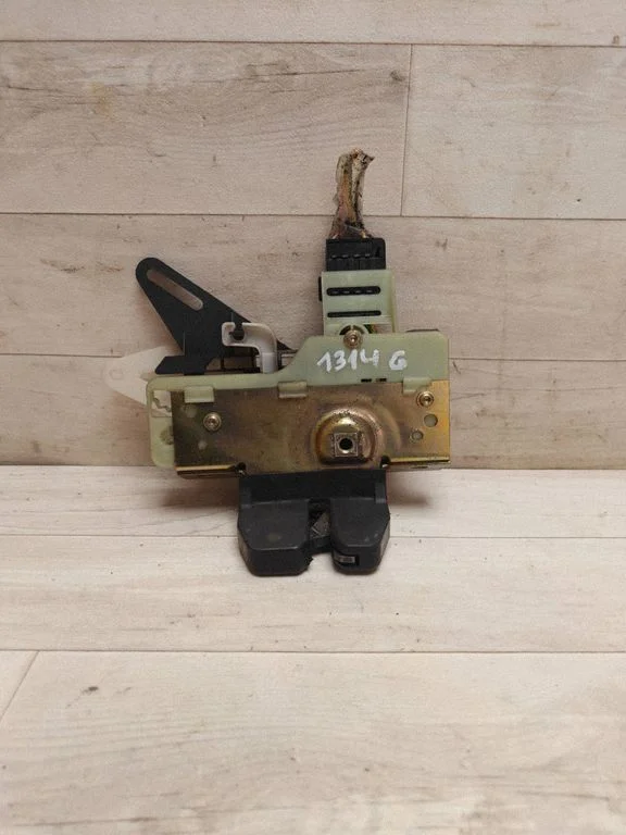 Tailgate/trunk/boot lock/catch/latch 999065180