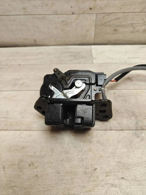 Tailgate/trunk/boot lock/catch/latch