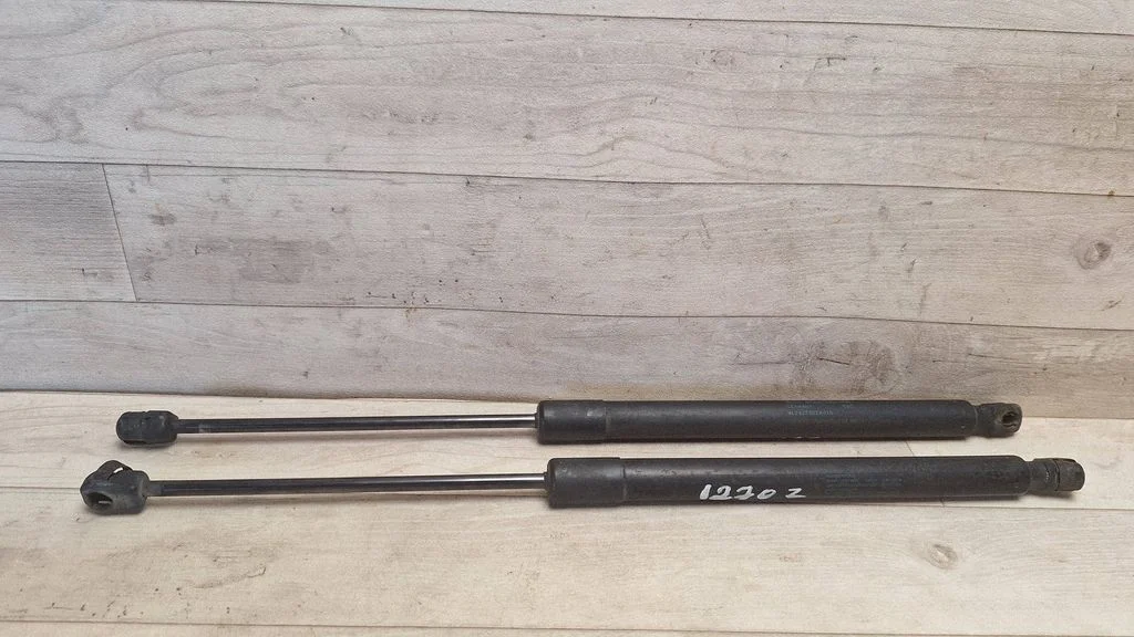 Tailgate/trunk strut/damper 4L0827552A