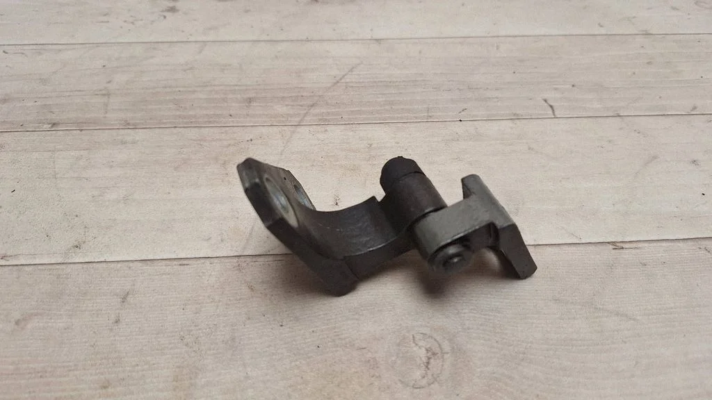 Front door upper hinge – Volkswagen Passat CC (2008-2016)
