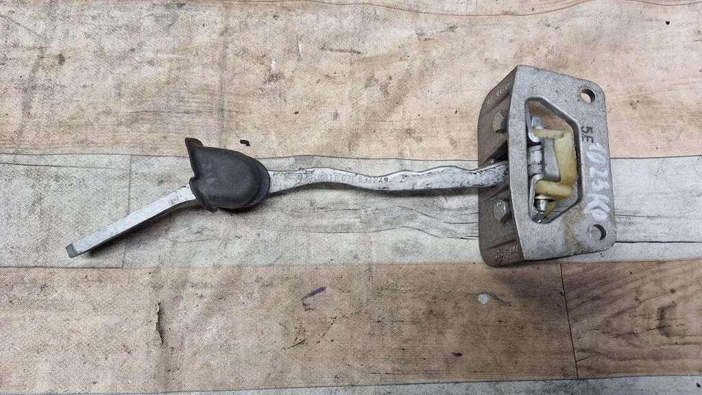 Front door check strap stopper 8Z0837249