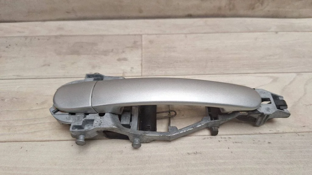 Front door exterior handle 5J0837886C