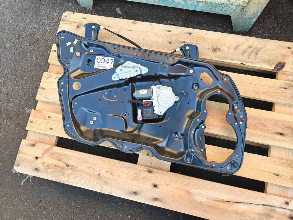 Front door window regulator with motor 1K0959701K
