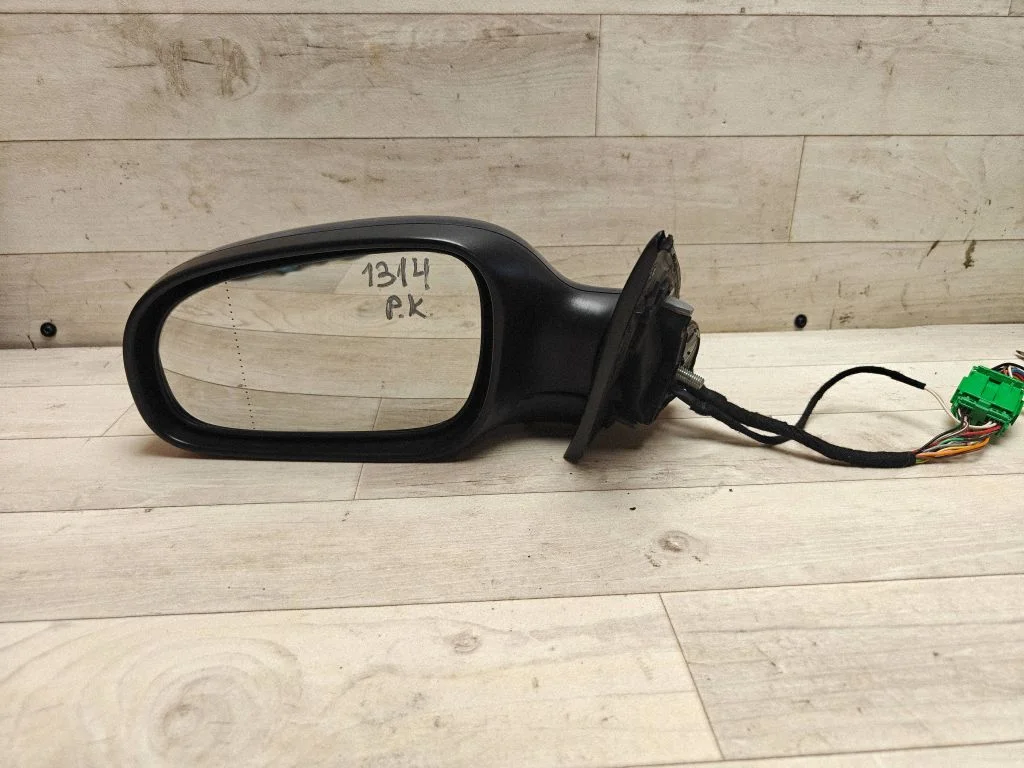Front door electric wing mirror E11015463