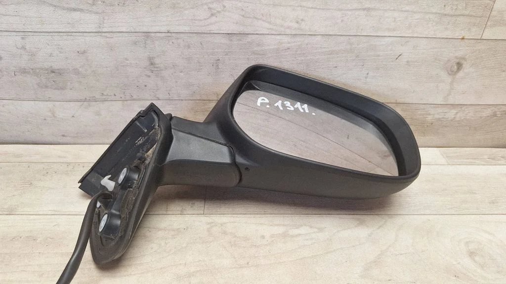 Front door electric wing mirror E8024112