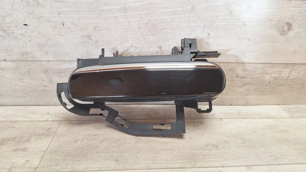 Rear door exterior handle 4F0837885