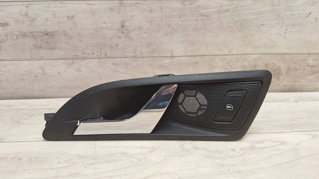 Tagaukse sisemine käepide – Skoda Octavia Mk2 (1Z) (2004-2013)