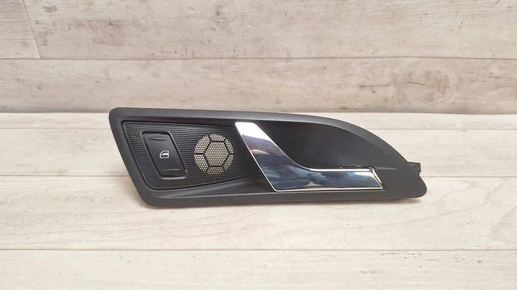 Tagaukse sisemine käepide – Skoda Octavia Mk2 (1Z) (2004-2013)