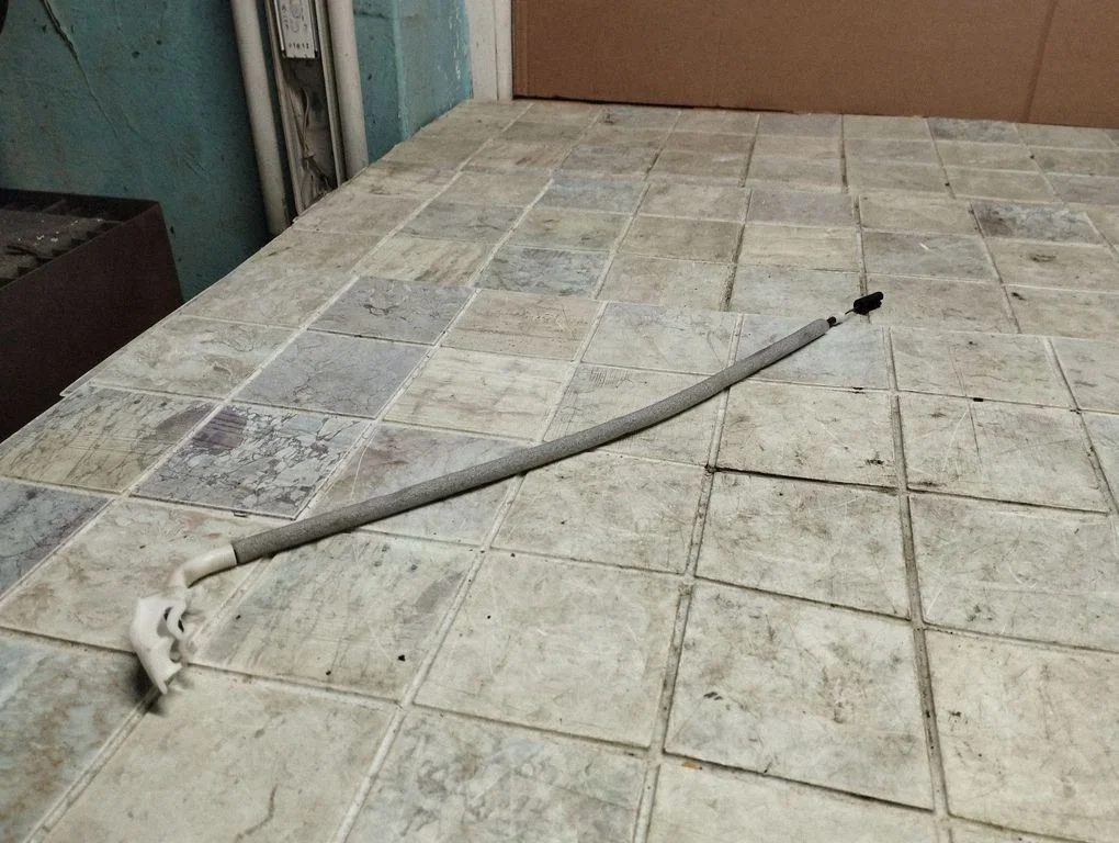 Rear door cable line – BMW 5 Series E60 E61 (2004-2010)
