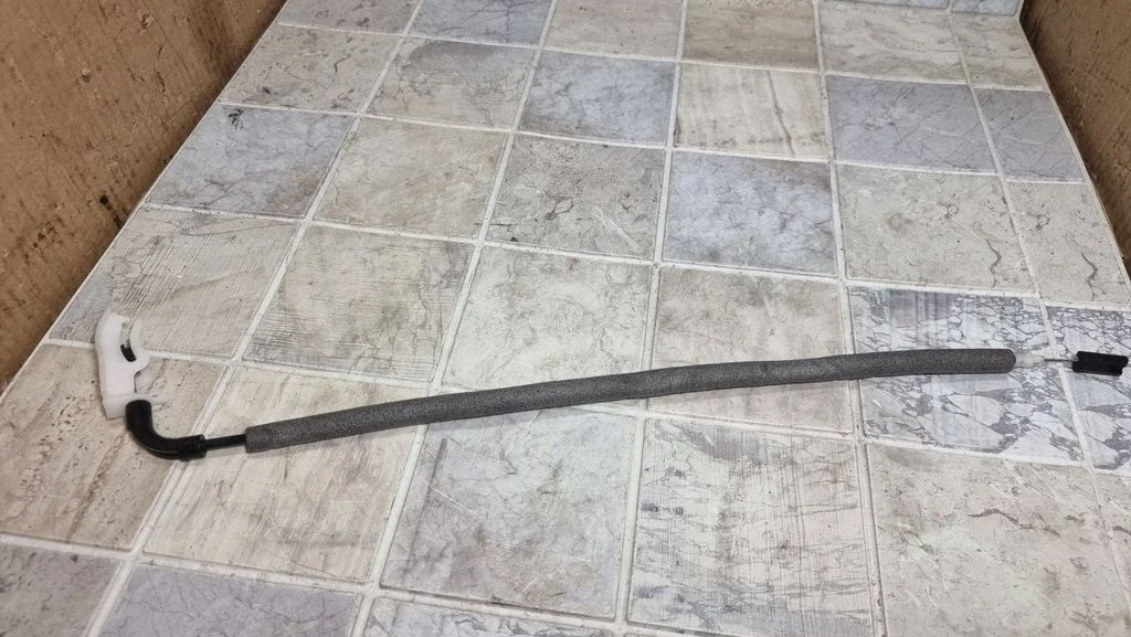 Rear door cable line 5122299043406