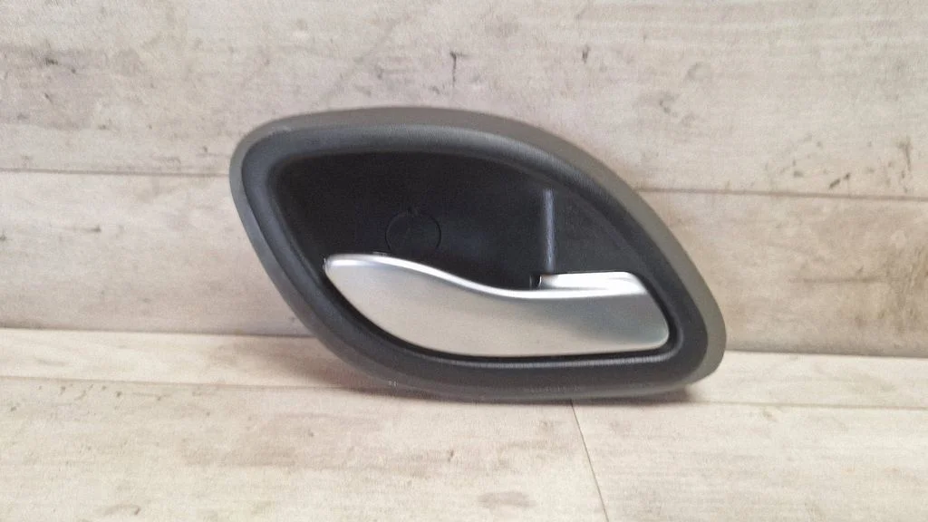 Rear door interior handle 8200000724