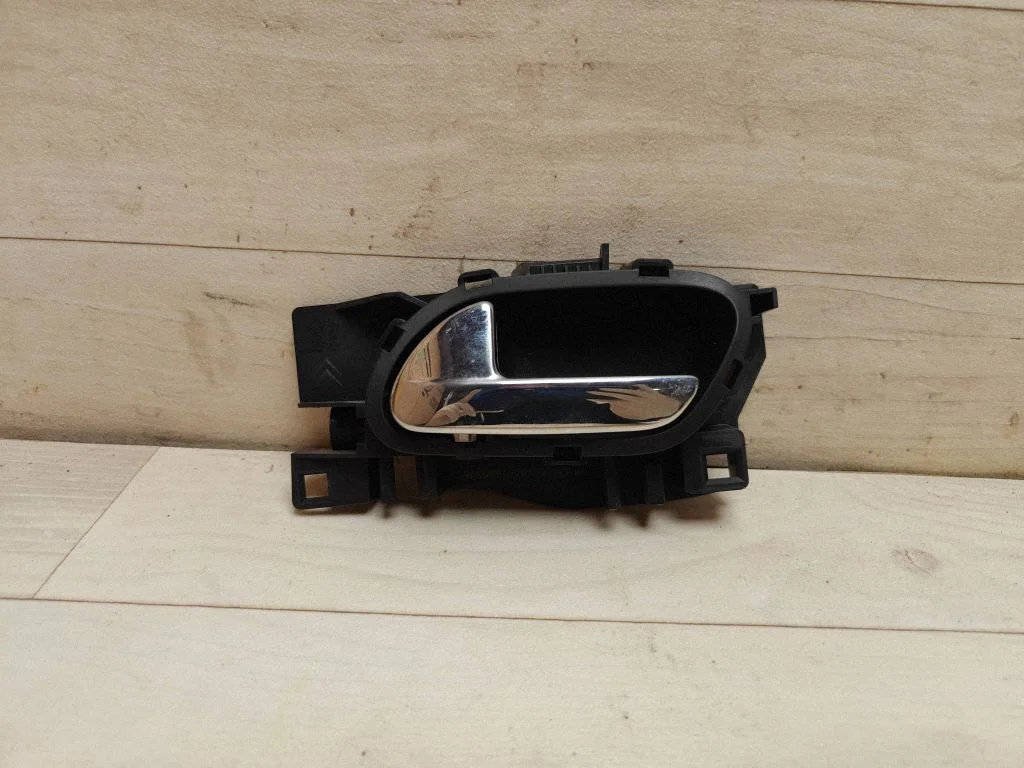 Tagaukse sisemine käepide – Citroen C4 I (2004-2010)