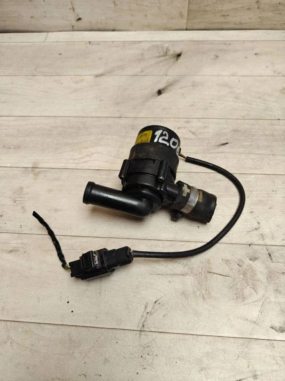 Elektriline lisatsirkulatsioonipump – Volvo V70 (2008-2013)