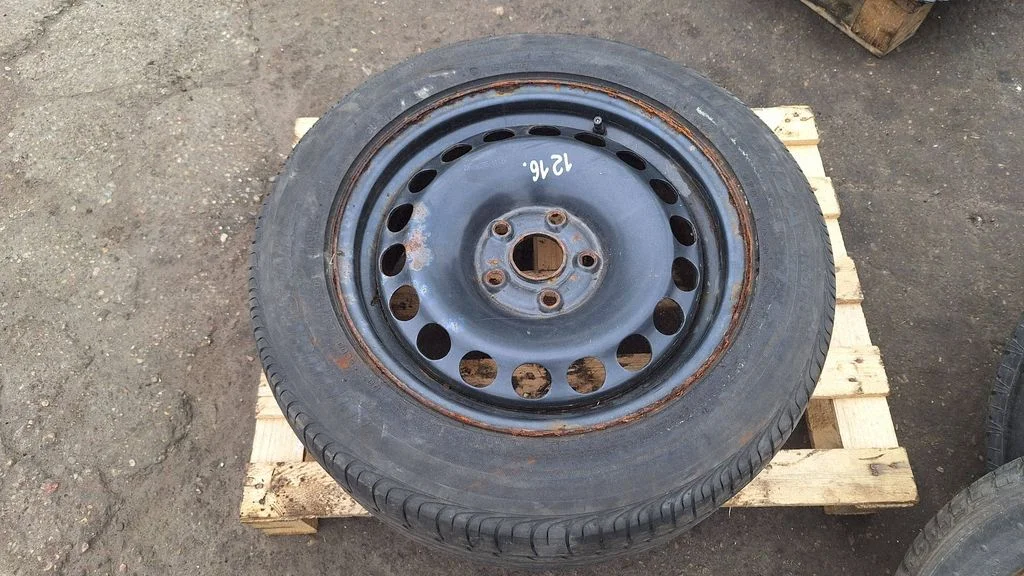 R16 steel rim – Volkswagen Passat B5.5 (2001-2005)