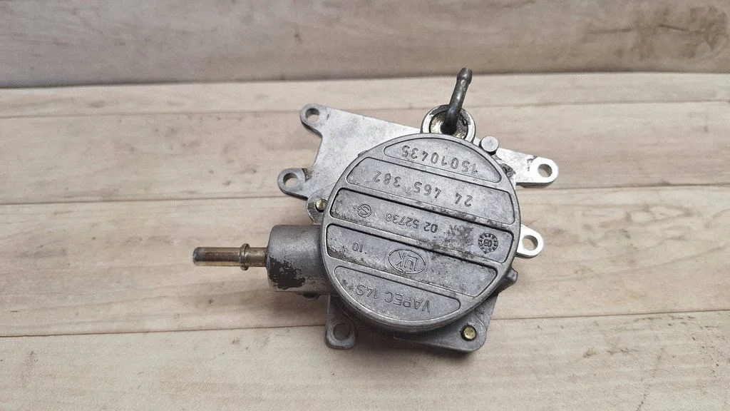 Vacuum pump 24465382