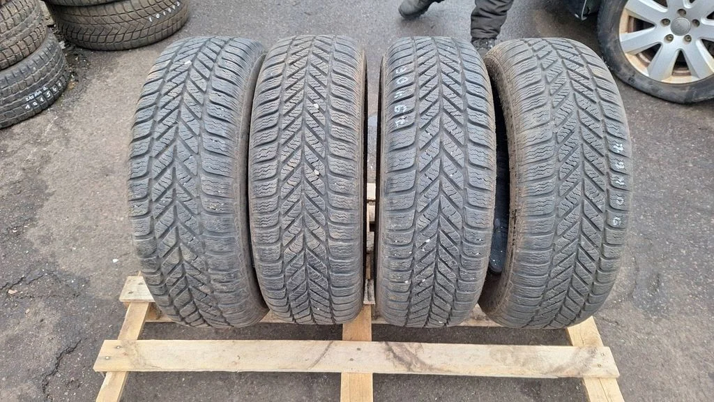 R15 winter tire – Volkswagen Passat CC (2008-2016)