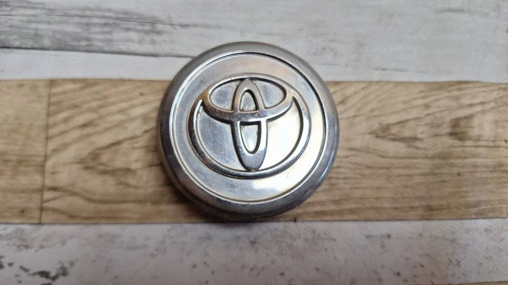 Original wheel cap 426030F010