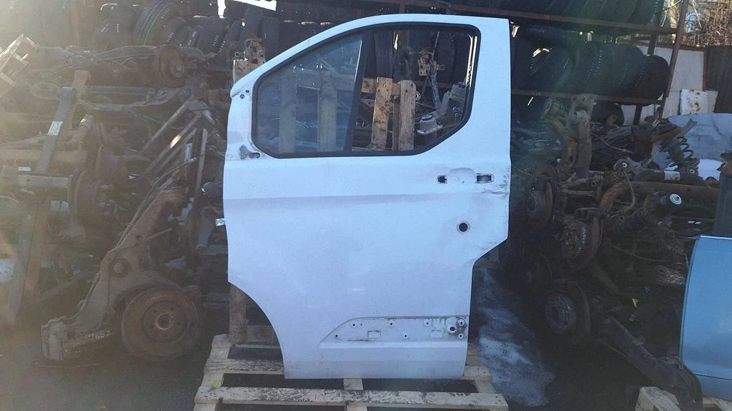 Front door coupe – front left