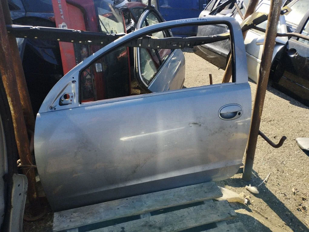 Front door coupe – front left