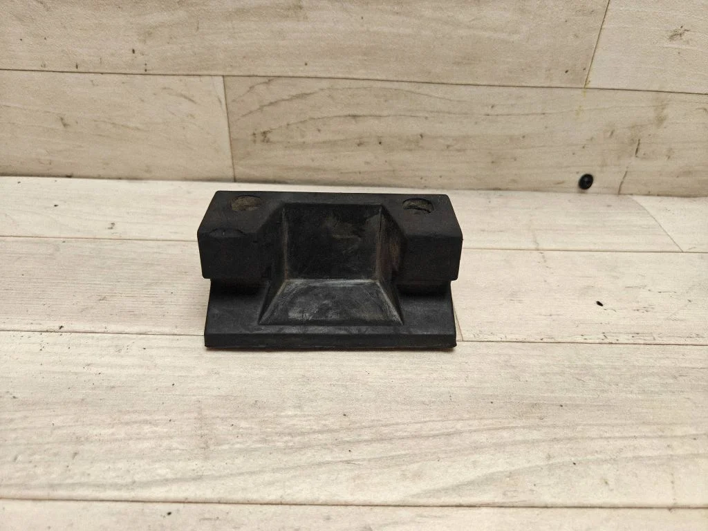 Sliding door check strap stopper B405