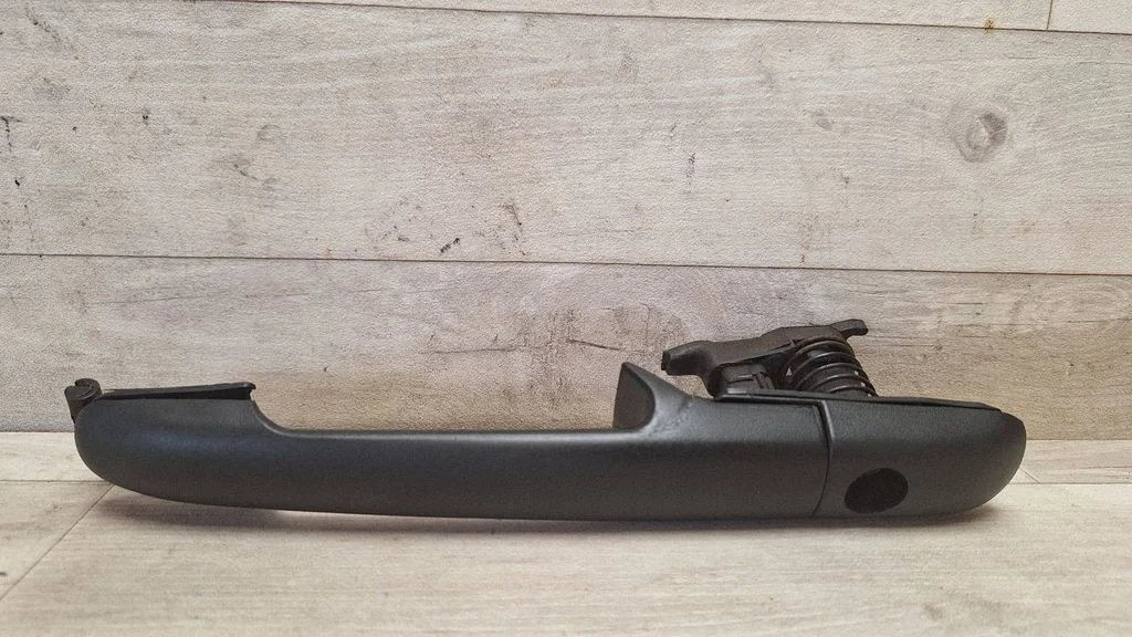 Sliding door exterior handle – Mercedes-Benz Vito Viano W638 (1996-2003)