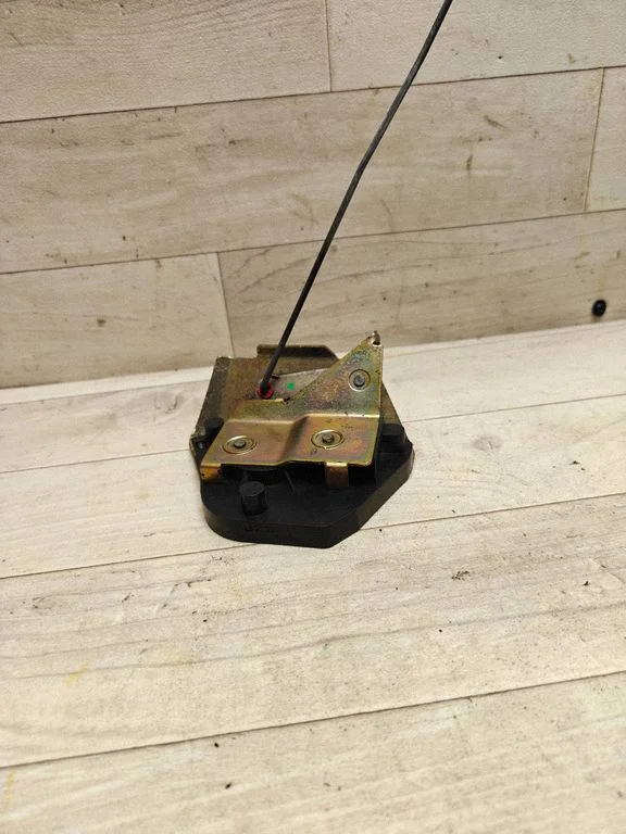 Sliding door lock