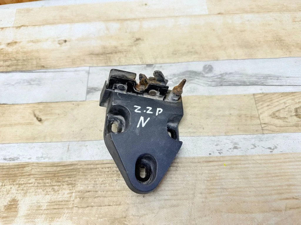 Laadimisukse lukk – Renault Trafic II (X83) (2001-2014)