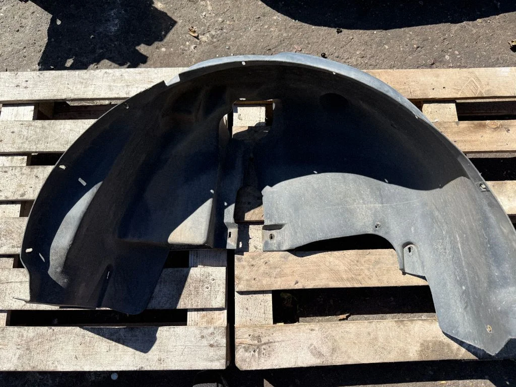 Rear arch fender liner splash guards 1C0810972F
