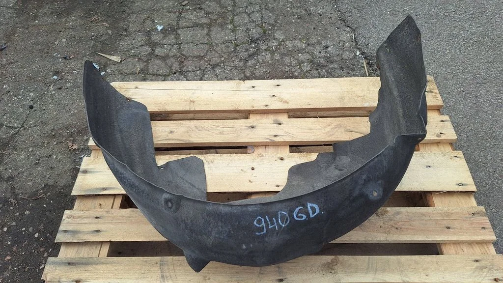 Rear arch fender liner splash guards 14606310