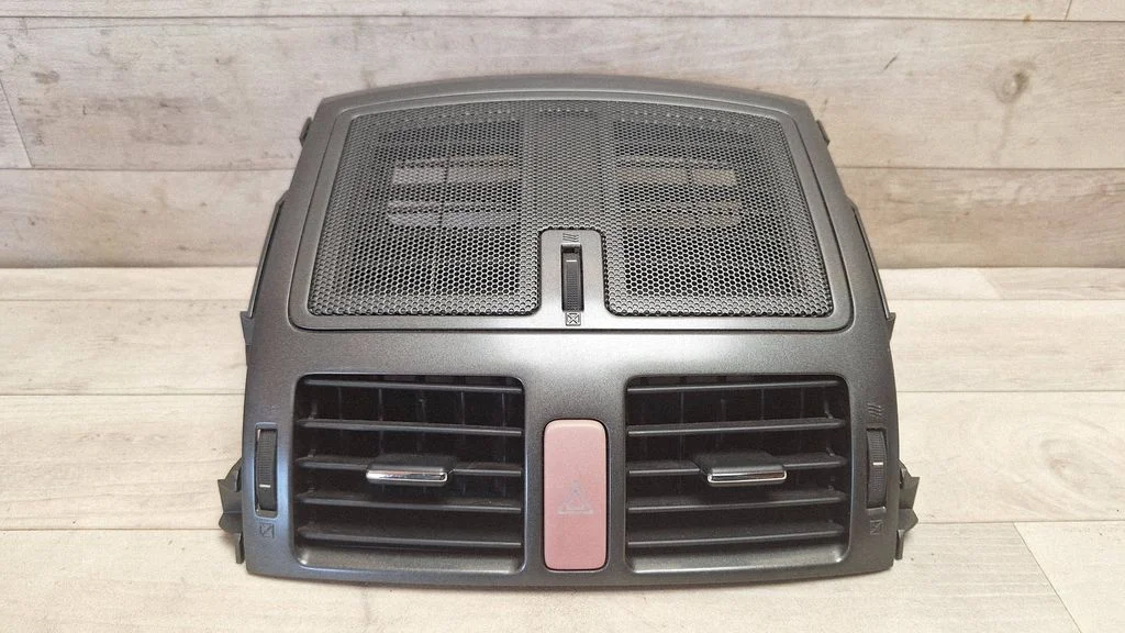 Dash center air vent grill