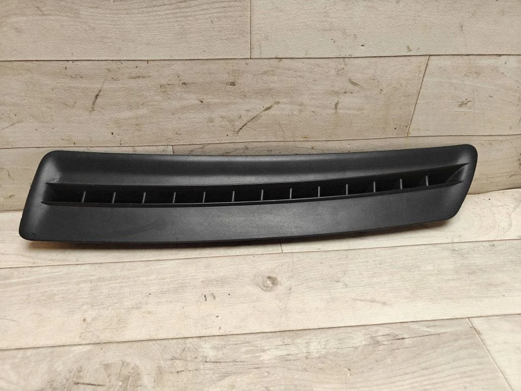 Armatuurlaua õhutusresti kate – Fiat Croma (2006-2016)