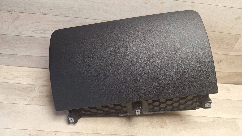 Glove box 4L1857035E