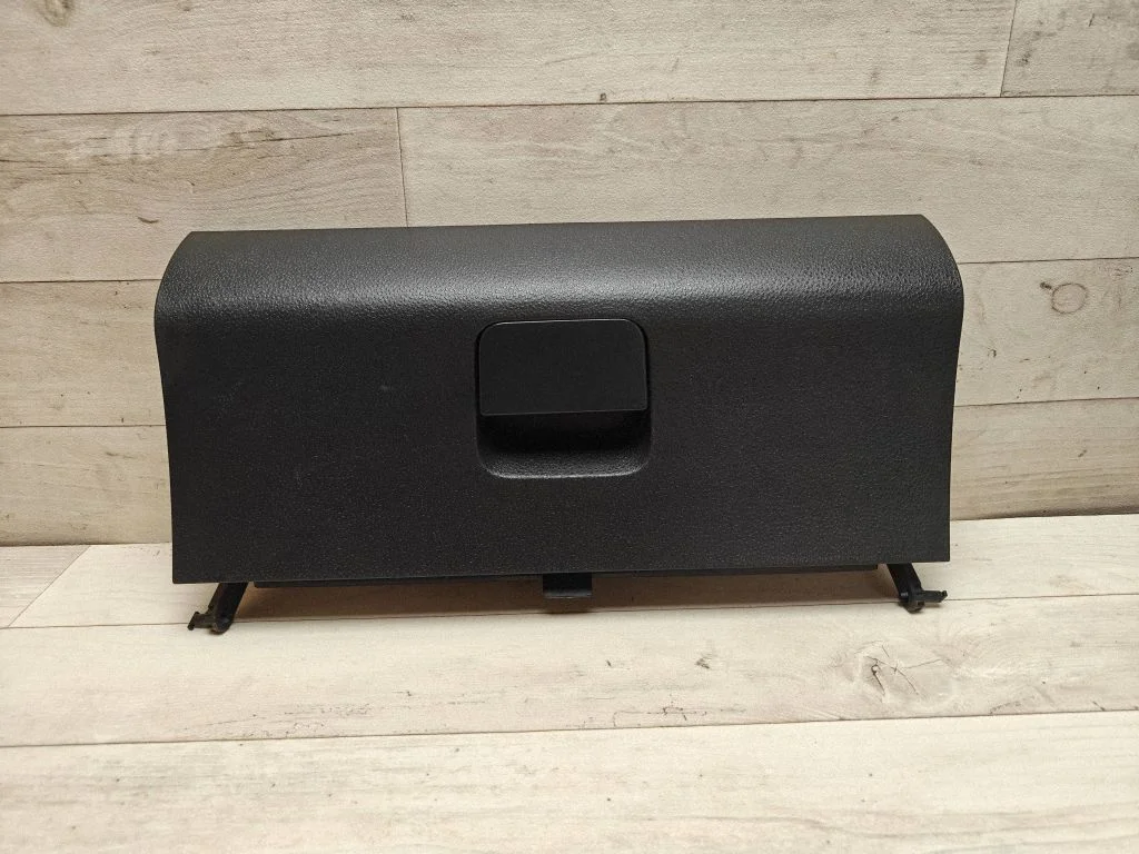 Glove box – Volkswagen Polo IV 9N3 (2005-2009)