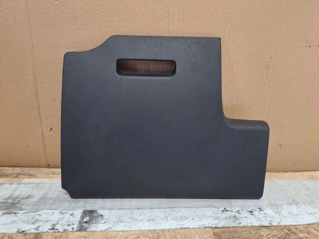 Dashboard lower bottom trim panel 7M3857917