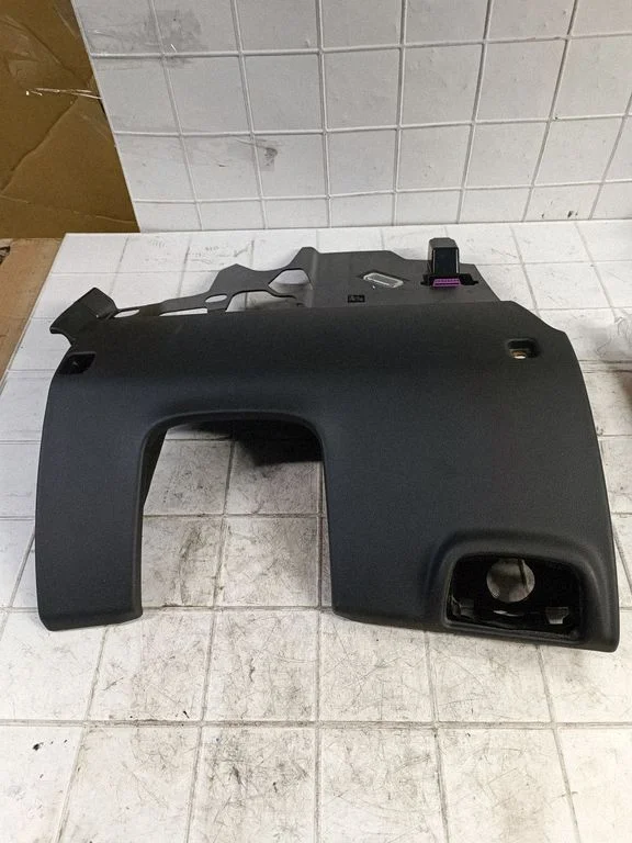 Dashboard lower bottom trim panel 4G1863075C