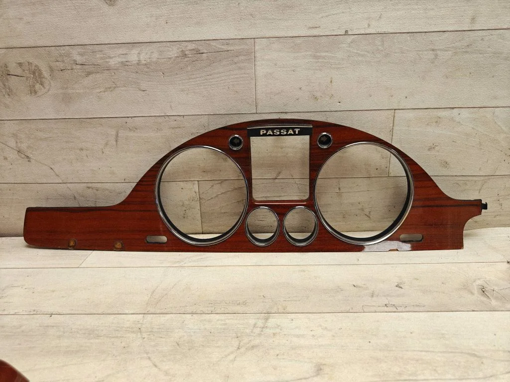 Dashboard trim 3C1858335J