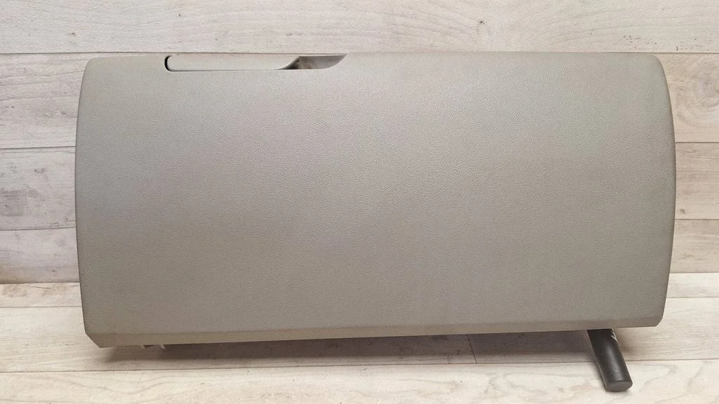 Glove box lid/cover – Citroen C5 (2008-2016)
