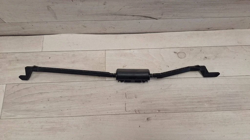 Glove box handle – Toyota Auris 150 (2006-2012)