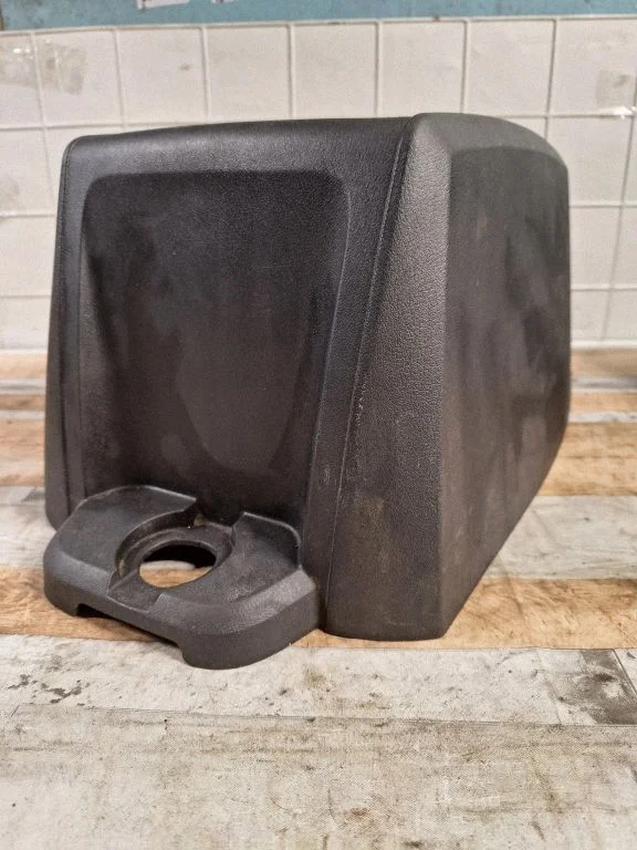 Center console 1GR02XDVAB
