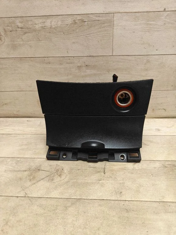 Ashtray (front) – Mazda 3 II (2009-2013)