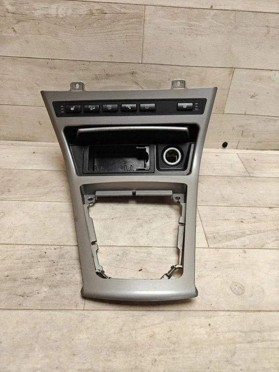 Ashtray (front) – BMW X3 E83 (2003-2010)
